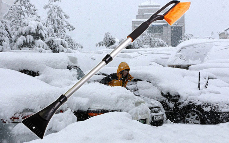 102cm multifunctional retractable snow brush with ice scraper garden cart snow removal shovel tool 1103865-1