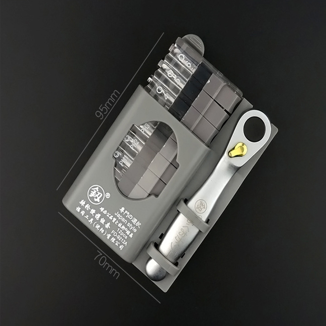 Socket-Set-Car-Repair-Tool-Ratchet-Set-Torque-Wrench-Two-way-Closely-Set-of-Screwdriver-Ratchet-1407422-2