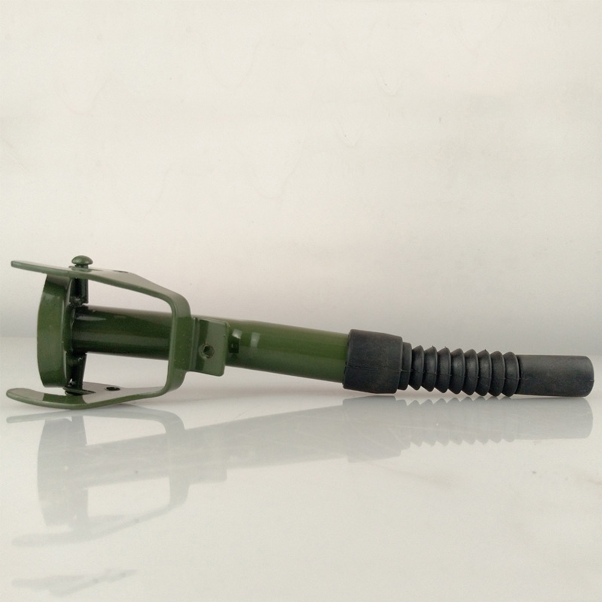 Black-Metal-Jerry-Can-Gas-Canister-Rubber-Nozzle-Spout-Military-Style-Clamp-20L-1600813-4